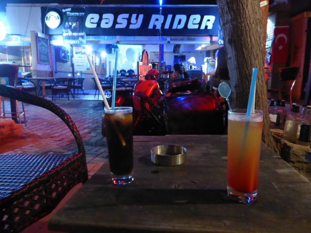 Romantic Side Cafe Easy Rider