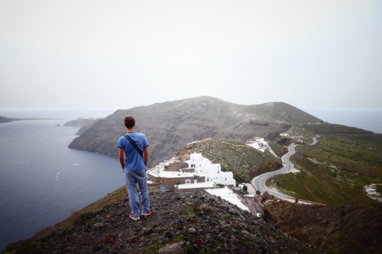 16 Tips for Hiking between Fira and Oia, Santorini, Greece